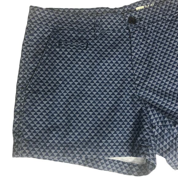 Gap Diamond Geo Print Summer Shorts - Size 4 (Regular) - Picture 3 of 8